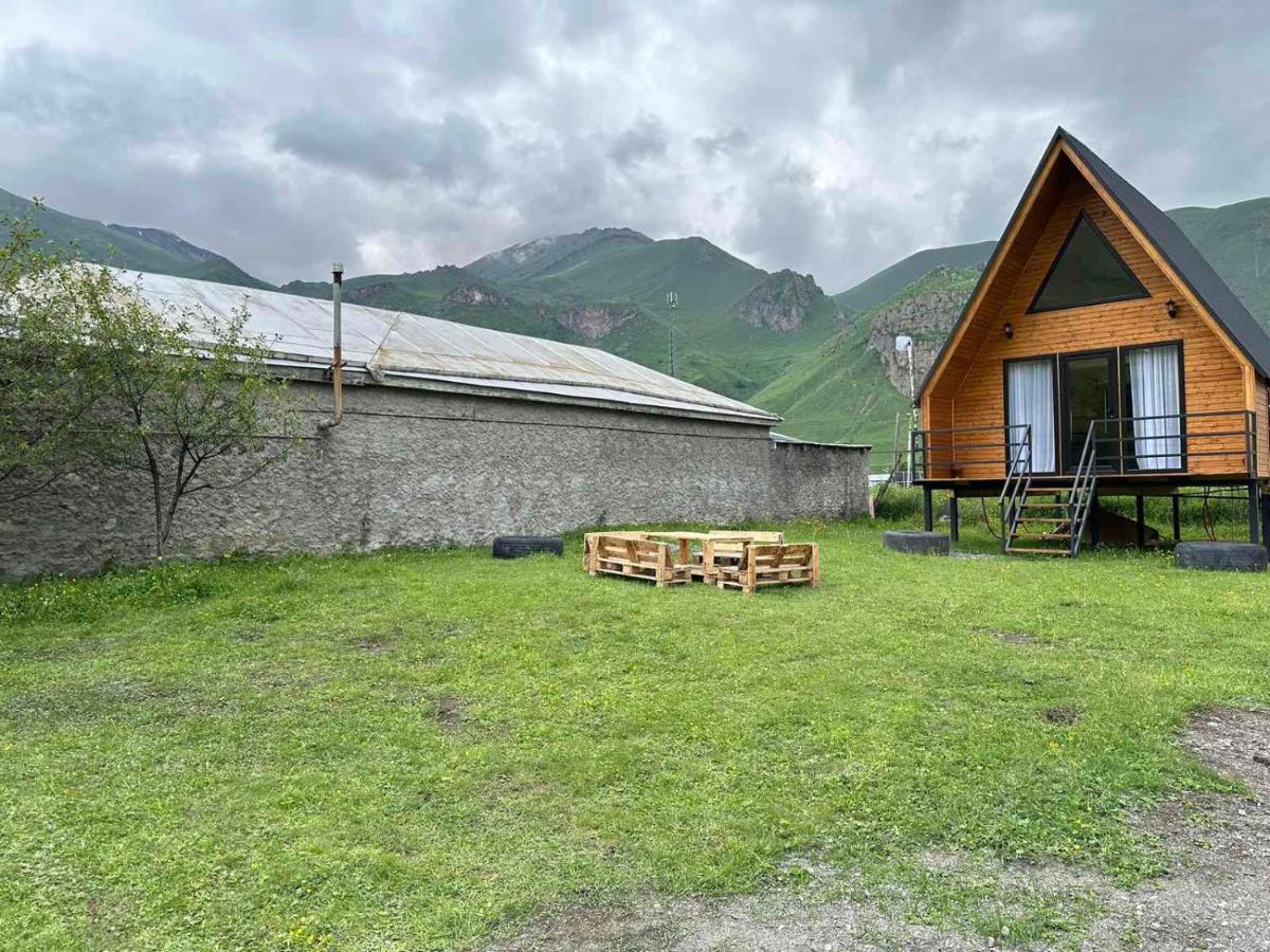 Thomas' Hut Appartement Kasbegi Buitenkant foto