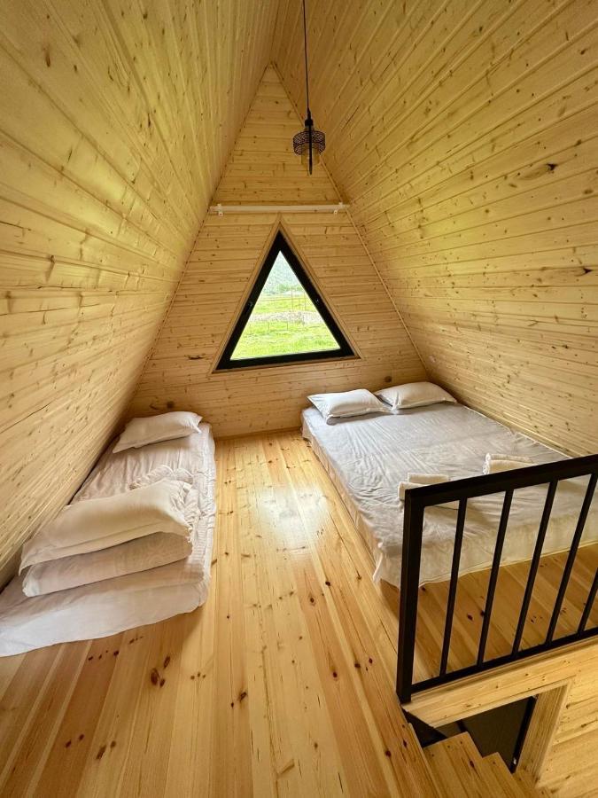 Thomas' Hut Appartement Kasbegi Buitenkant foto