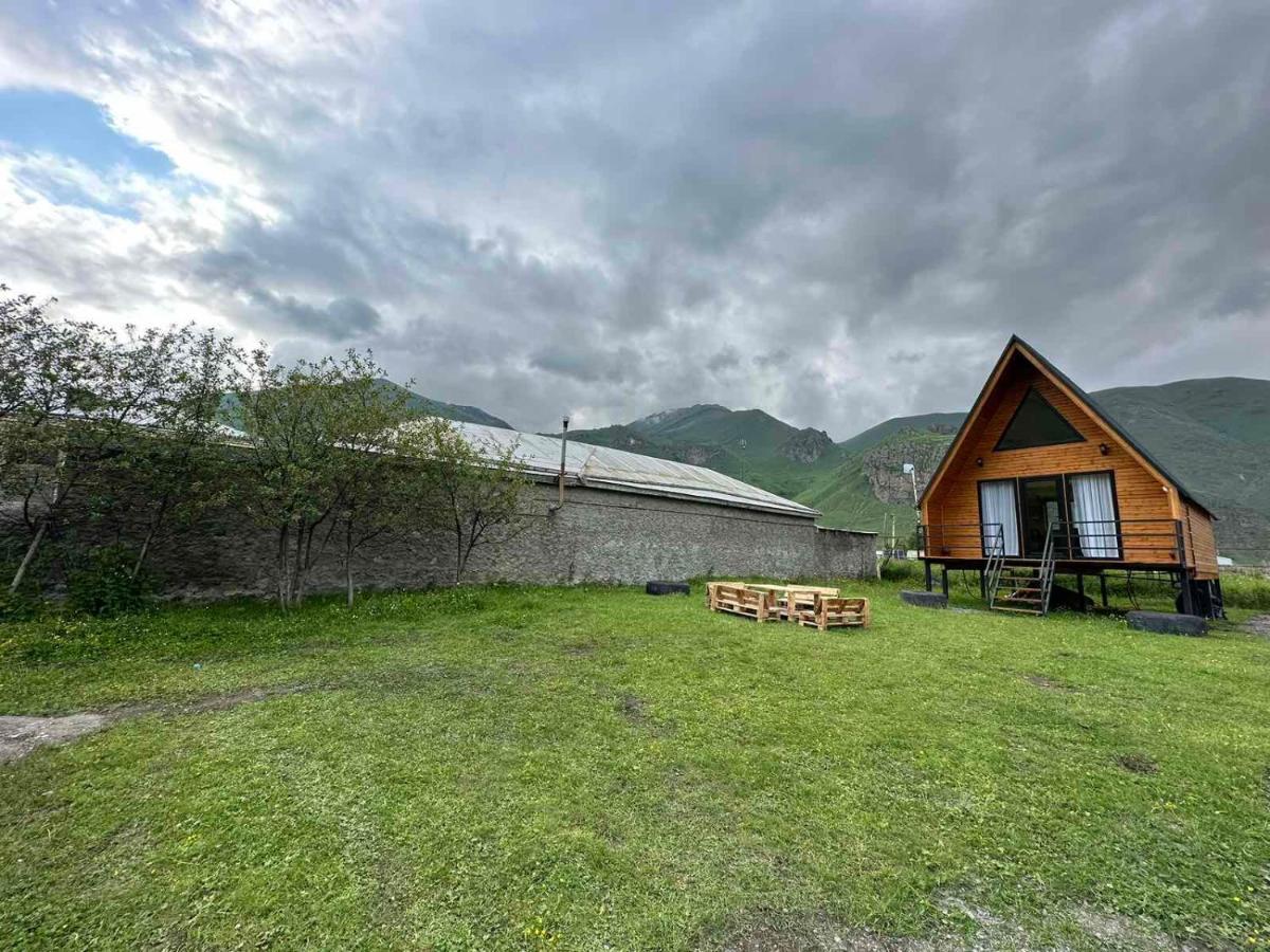 Thomas' Hut Appartement Kasbegi Buitenkant foto